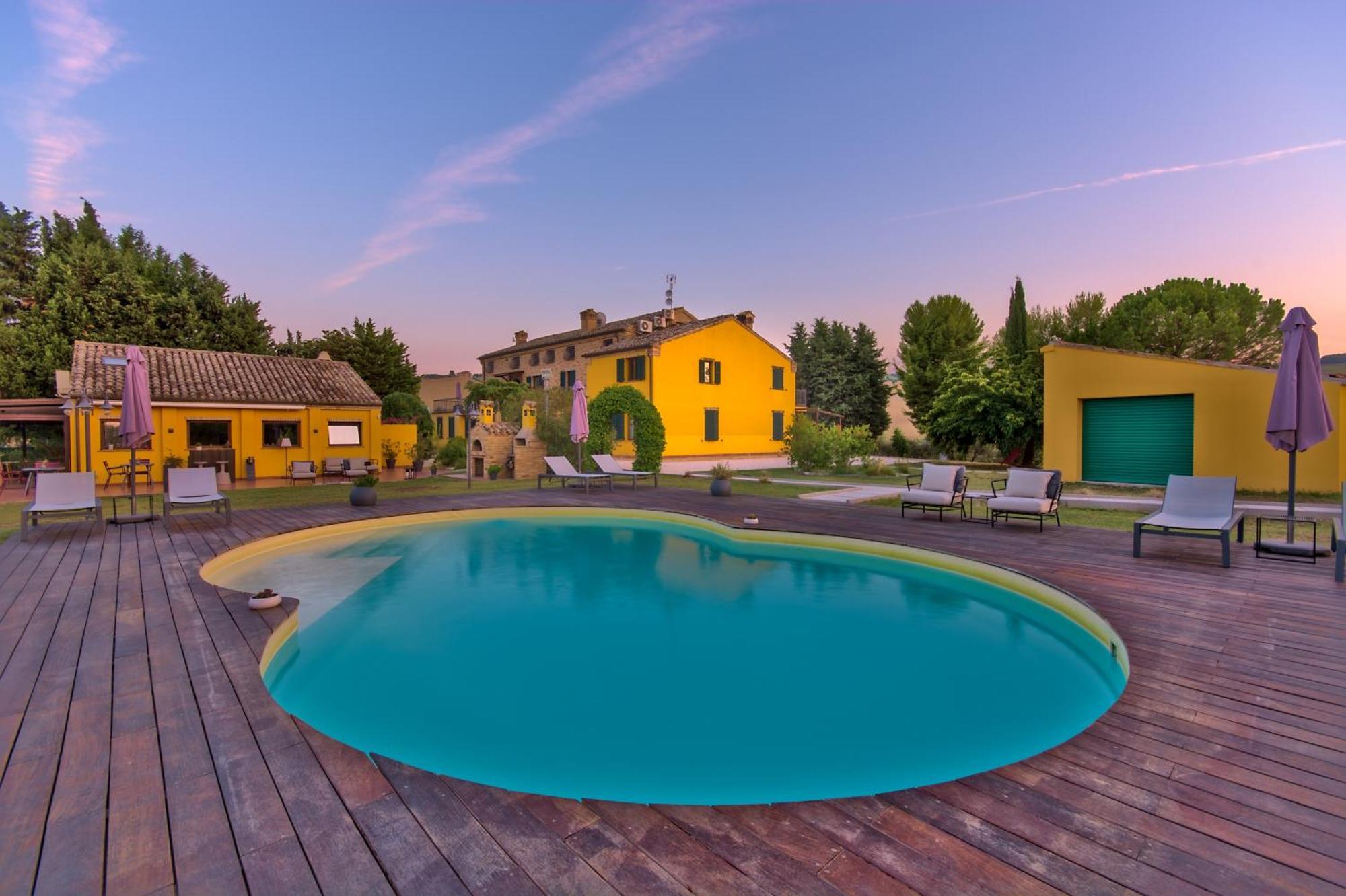 Villa Morro Suites Morrovalle エクステリア 写真